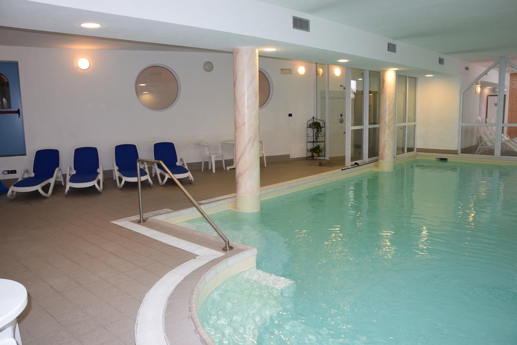 Hotel Olimpic Baselga di Pine Exterior photo