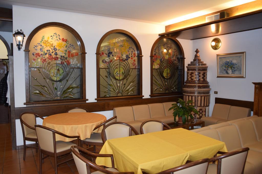 Hotel Olimpic Baselga di Pine Exterior photo