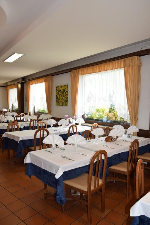 Hotel Olimpic Baselga di Pine Exterior photo
