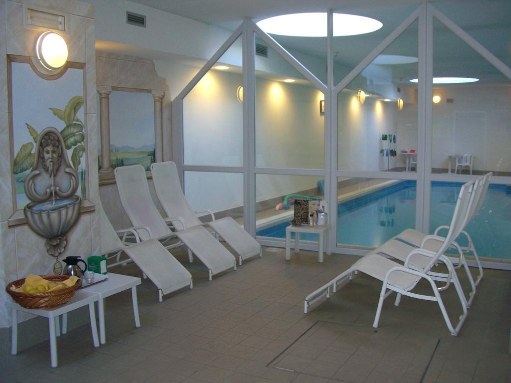 Hotel Olimpic Baselga di Pine Exterior photo